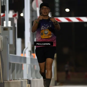 Runner Photo 7085244