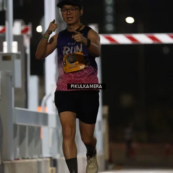 Runner Photo 7085252