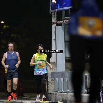 Runner Photo 7085272