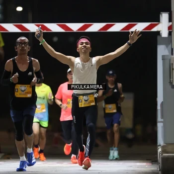 Runner Photo 7085284