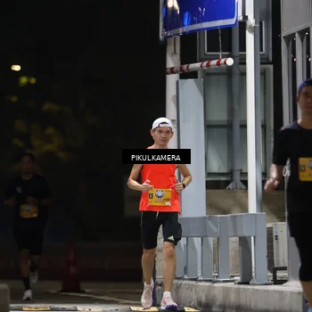 Runner Photo 7085287
