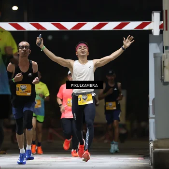 Runner Photo 7085288