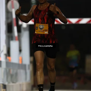 Runner Photo 7085305