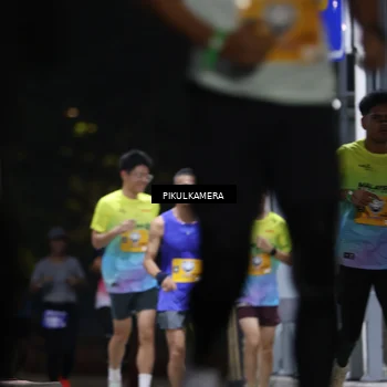 Runner Photo 7085319