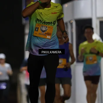 Runner Photo 7085332
