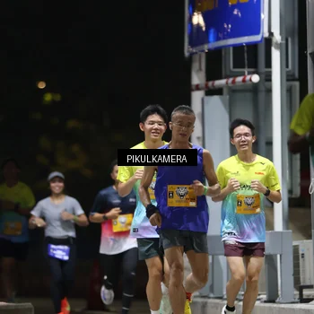 Runner Photo 7085334