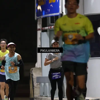 Runner Photo 7085338