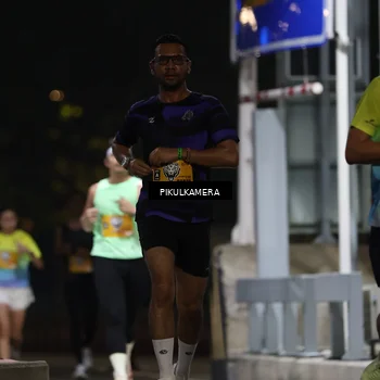 Runner Photo 7085350