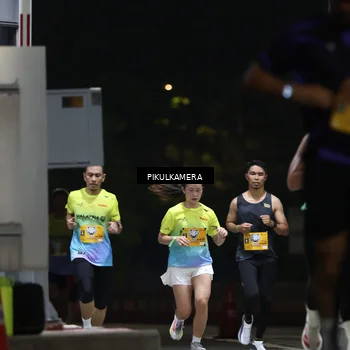 Runner Photo 7085353