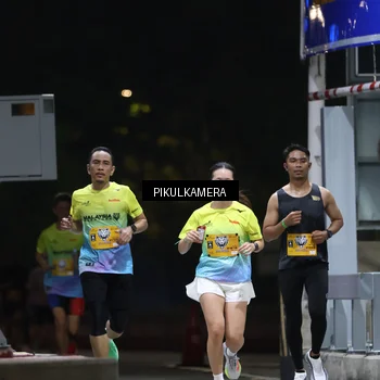 Runner Photo 7085359