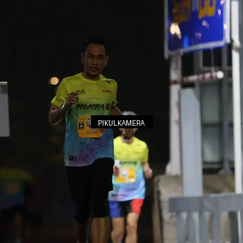 Runner Photo 7085365