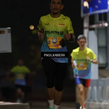 Runner Photo 7085375