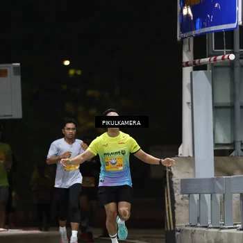 Runner Photo 7085379