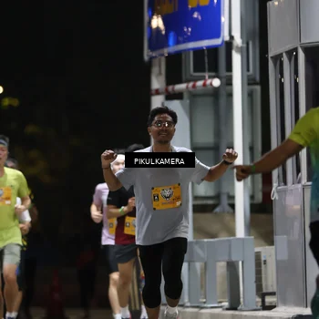 Runner Photo 7085390