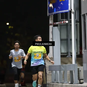 Runner Photo 7085397