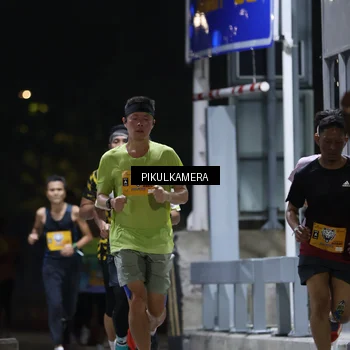 Runner Photo 7085402