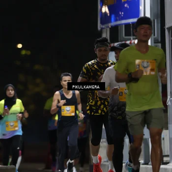 Runner Photo 7085404