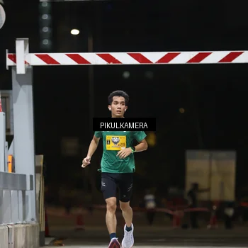 Runner Photo 7085409