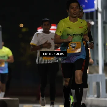 Runner Photo 7085436