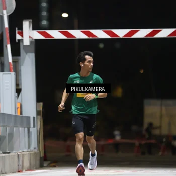 Runner Photo 7085437
