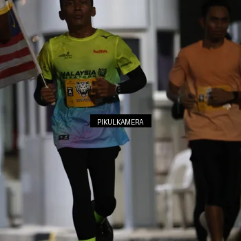 Runner Photo 7085443