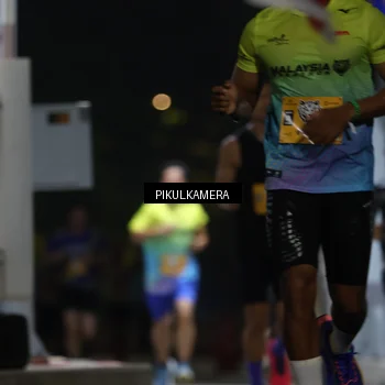 Runner Photo 7085445