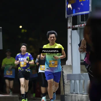 Runner Photo 7085451