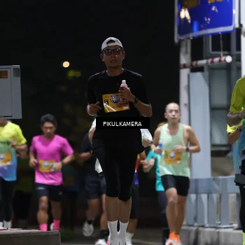 Runner Photo 7085467