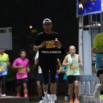 Runner Photo 7085469