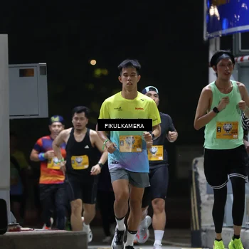 Runner Photo 7085492