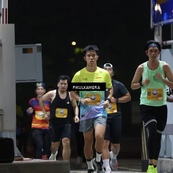 Runner Photo 7085493
