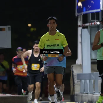 Runner Photo 7085498