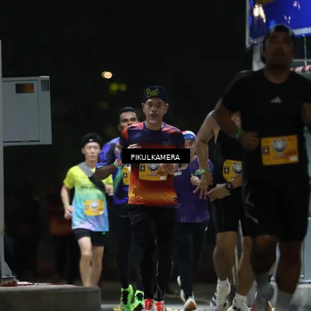 Runner Photo 7085500