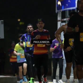 Runner Photo 7085510