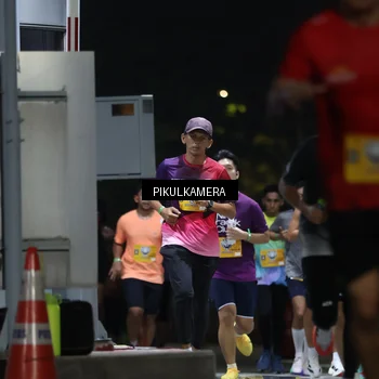 Runner Photo 7085519