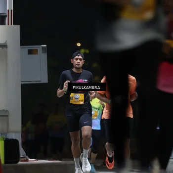 Runner Photo 7085529
