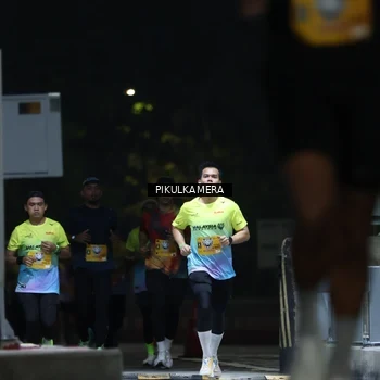 Runner Photo 7085541