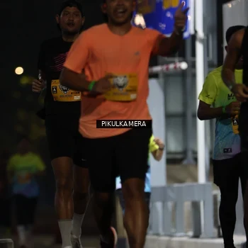 Runner Photo 7085542