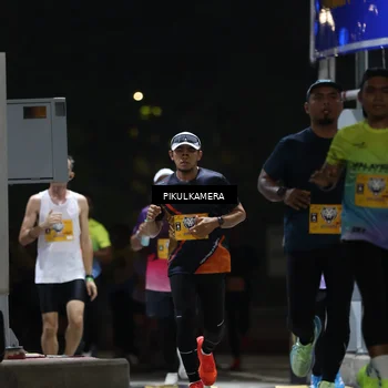 Runner Photo 7085561