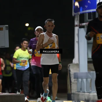 Runner Photo 7085566