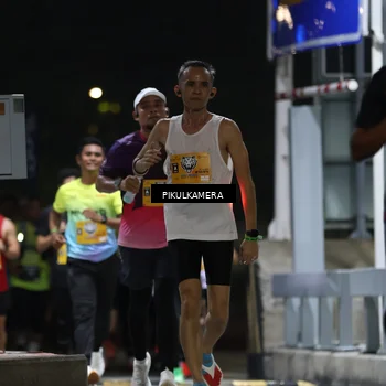 Runner Photo 7085567