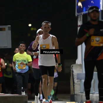 Runner Photo 7085568