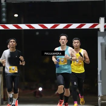 Runner Photo 7085577