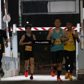 Runner Photo 7085583