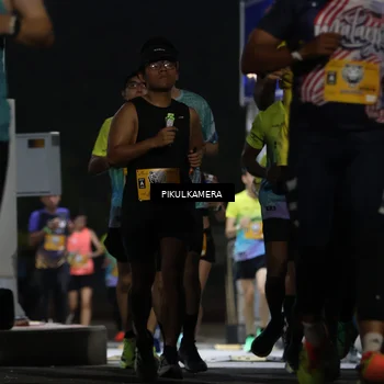 Runner Photo 7085584