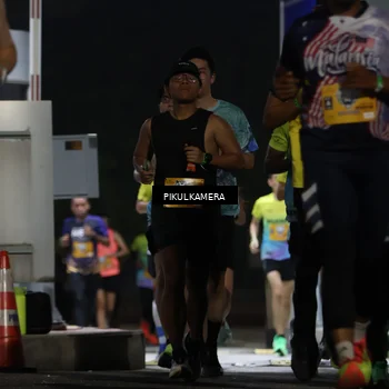 Runner Photo 7085590