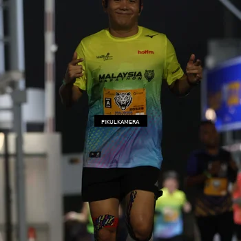 Runner Photo 7085591