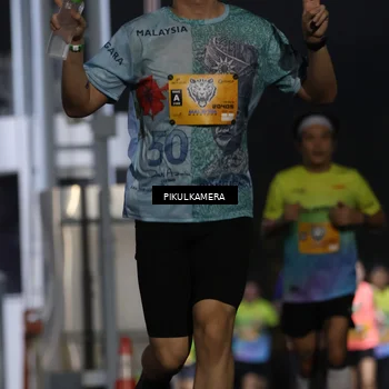 Runner Photo 7085597