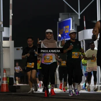 Runner Photo 7085613