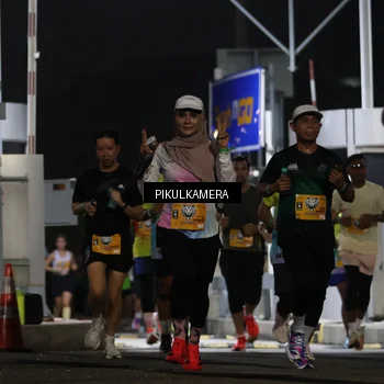 Runner Photo 7085614